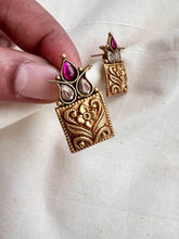 Antique Gold polish kundan and ruby studs