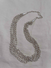 Multi layer pearls bunch chain