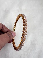 Gold polish pearl bangle