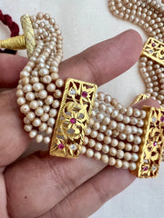 Gold polish stringed pearls choker