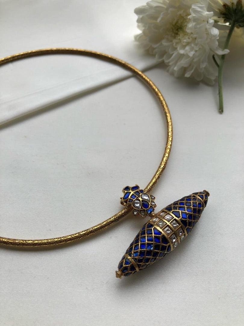 Textured Hasli with Vintage style blue tai tai pendant-Silver Neckpiece-PL-House of Taamara