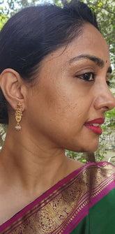 Pearls bunch vintage style earrings