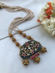 Antique style pearls with Black agate pendant & kundan intricate work-Silver Neckpiece-PL-House of Taamara