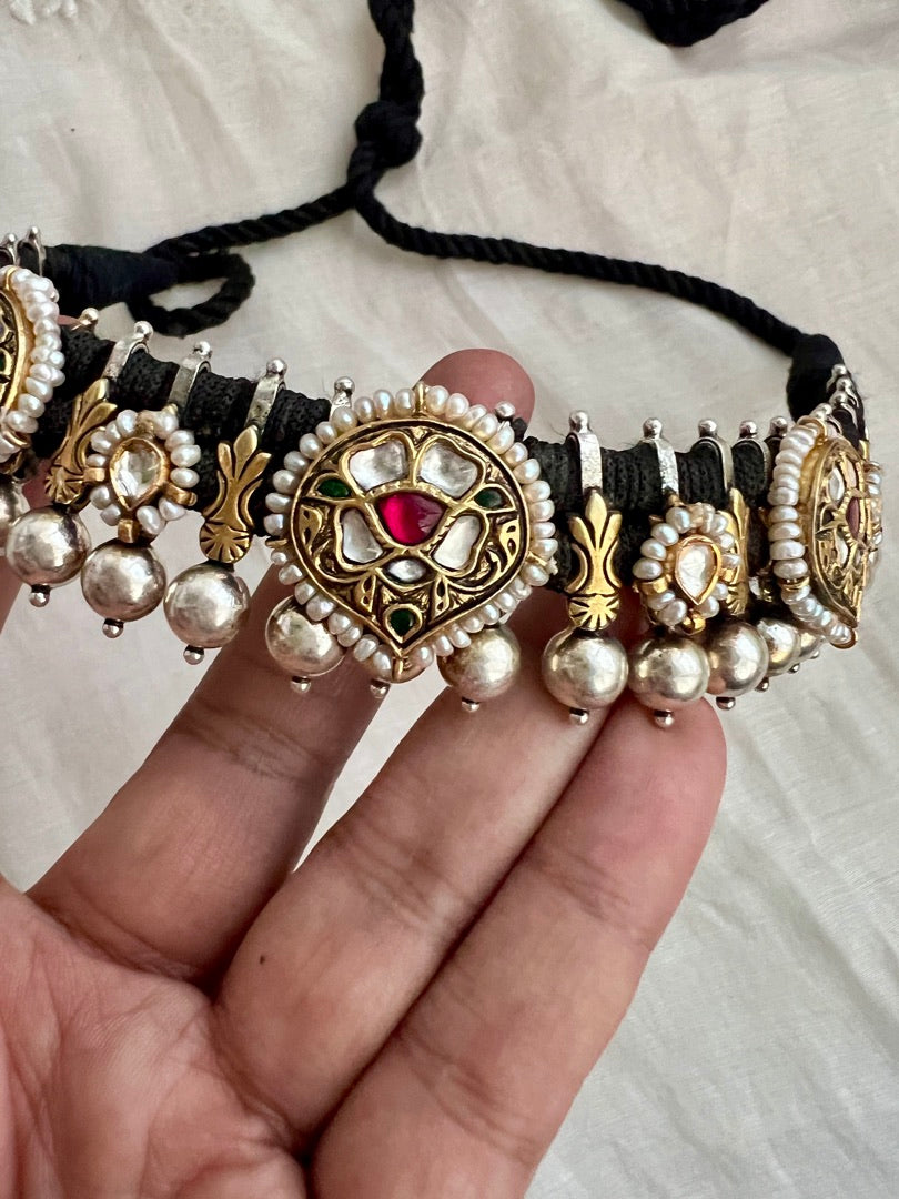 Dual tone black threaded necklace with kundan motifs-Silver Neckpiece-CI-House of Taamara