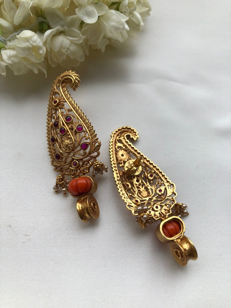 Paisley style earrings with coral