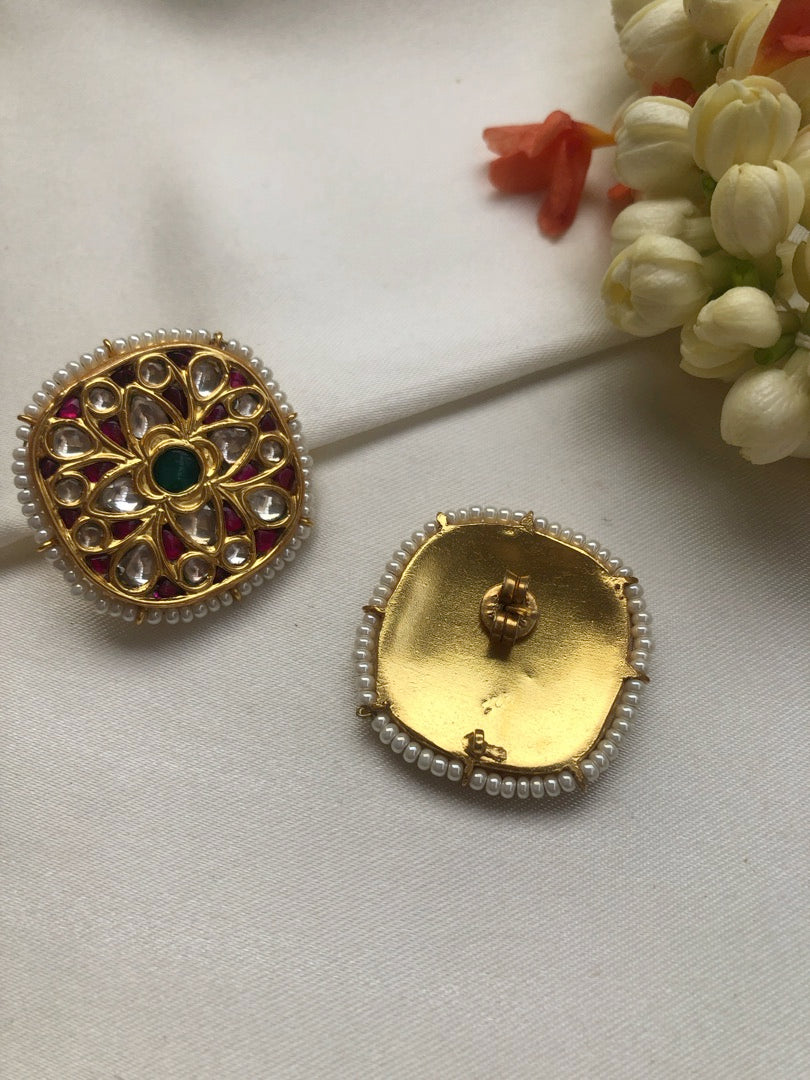 Kundan square earrings with pearls around