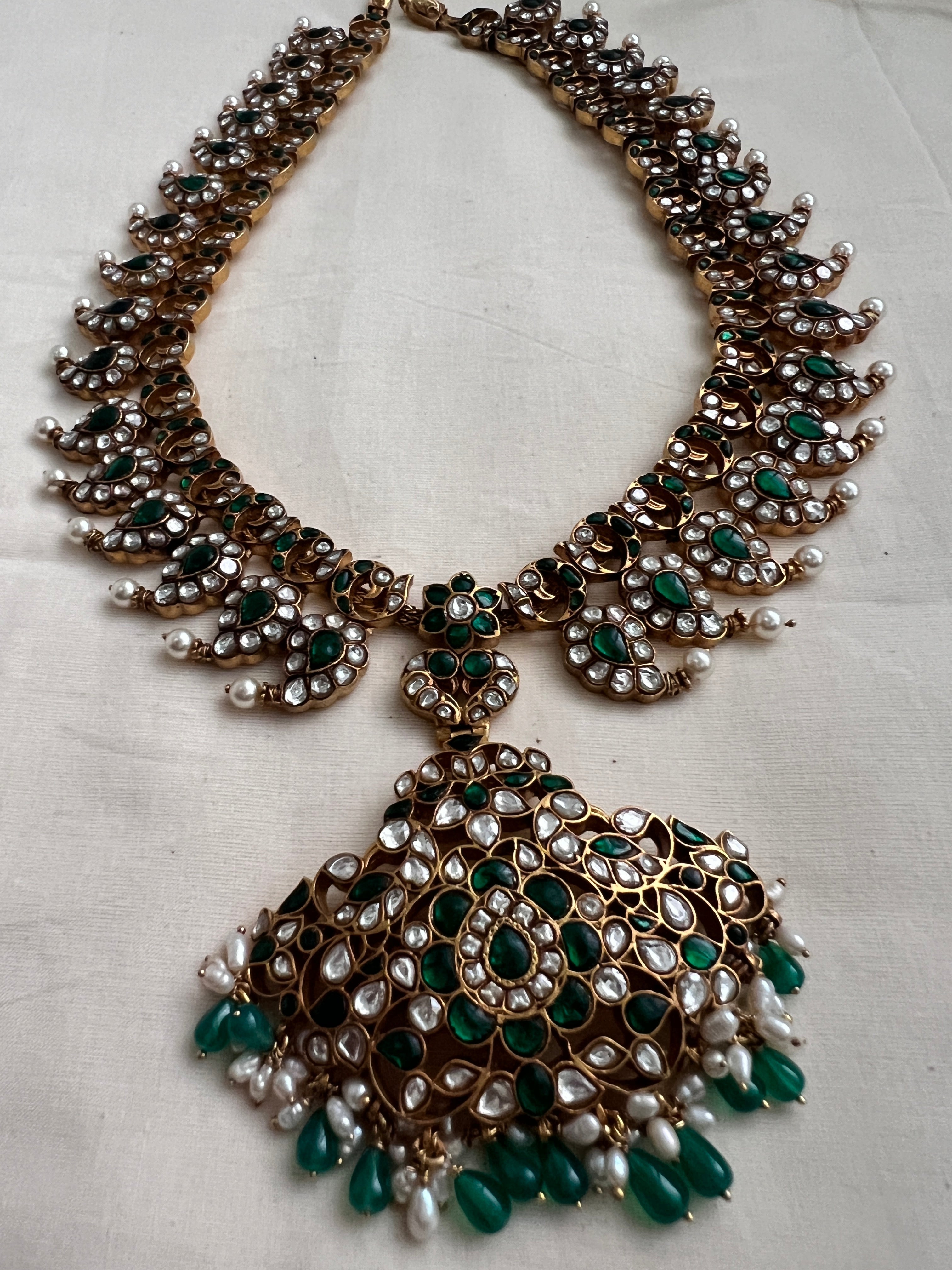 Gold polish statement kundan & emerald paisley necklace with pearls & green onyx beads-Silver Neckpiece-CI-House of Taamara