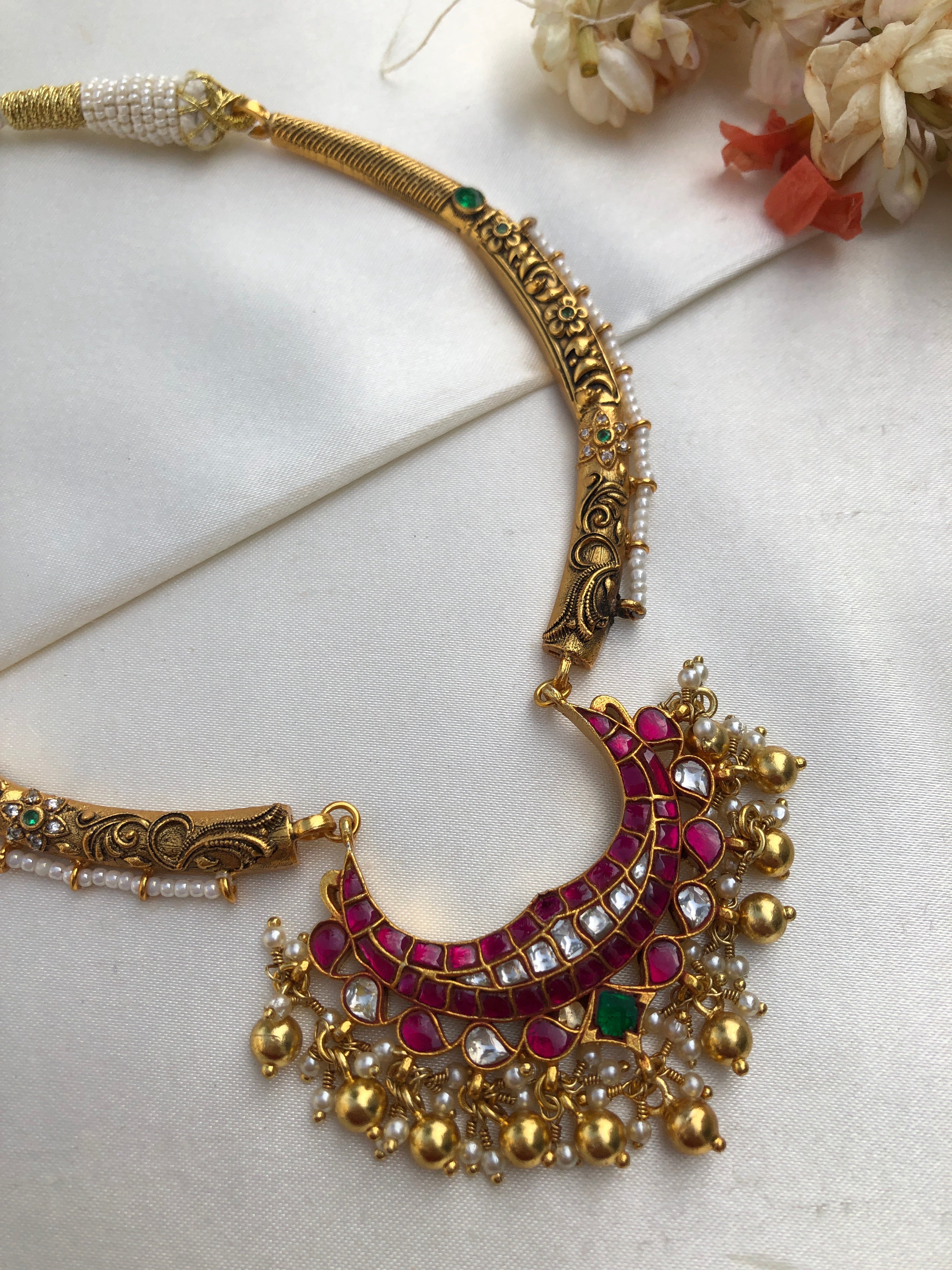 Hasli with kundan pendant and bunch pearls-Silver Neckpiece-PL-House of Taamara