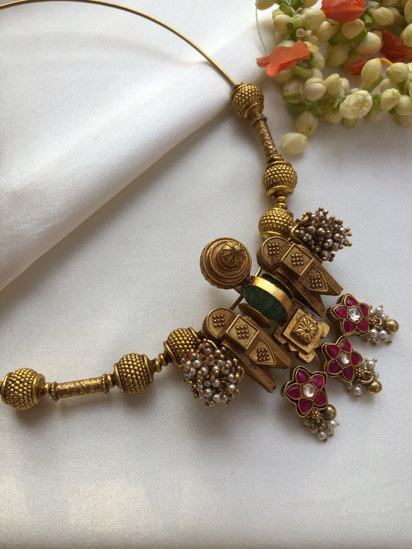 Hasli with vintage style pendant with antique beads & kundan flowers-Silver Neckpiece-PL-House of Taamara