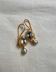 Gold polish pearl hangings