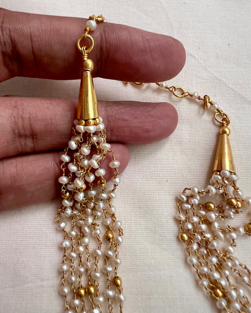 Multilayer Gold polish pearls and beads chain