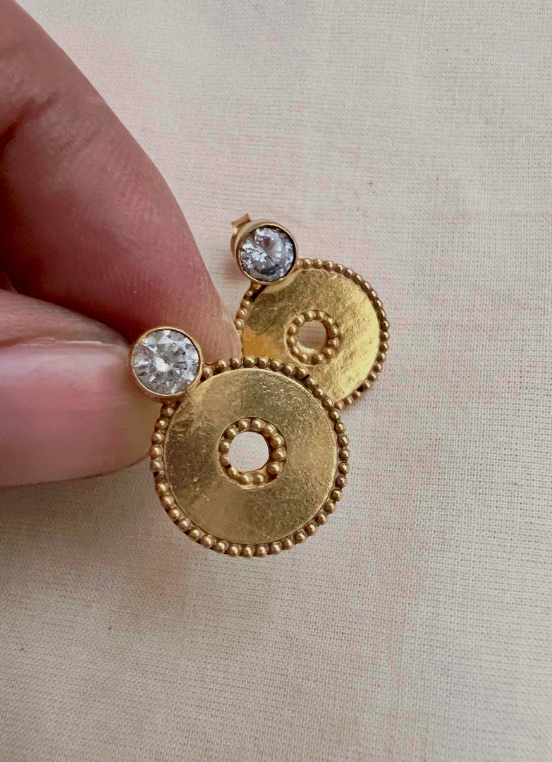 Gold polish zircon studs