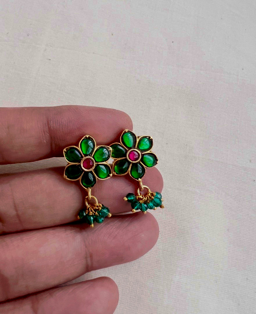Gold polish emerald and ruby studs