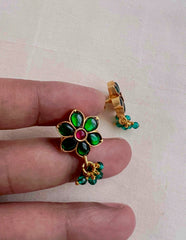 Gold polish emerald and ruby studs