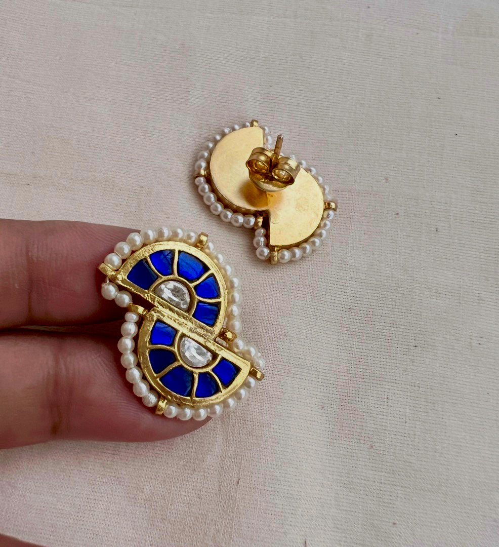 Gold polish blue & white kundan studs with pearls
