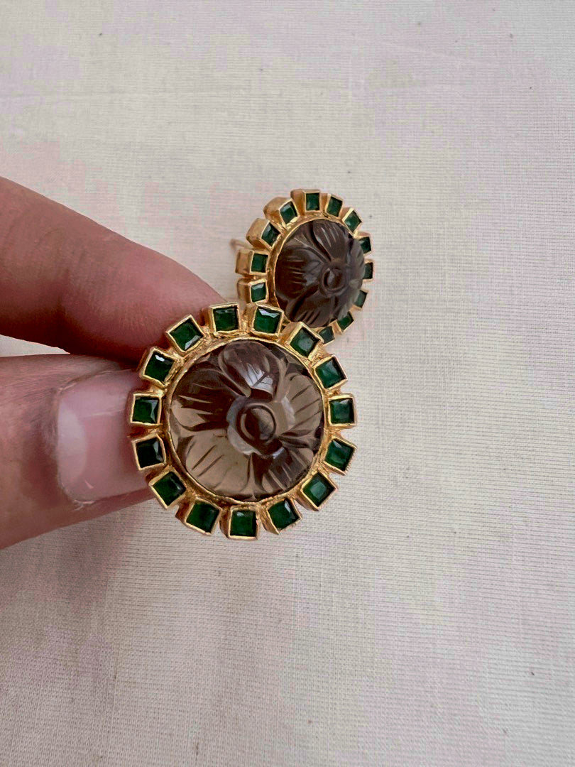 Gold polish emerald and labradorite stone studs