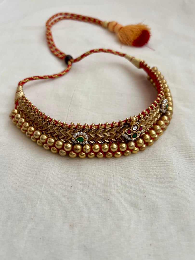 Antique gold polish thussi necklace with jadau motifs