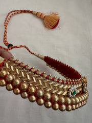 Antique gold polish thussi necklace with jadau motifs