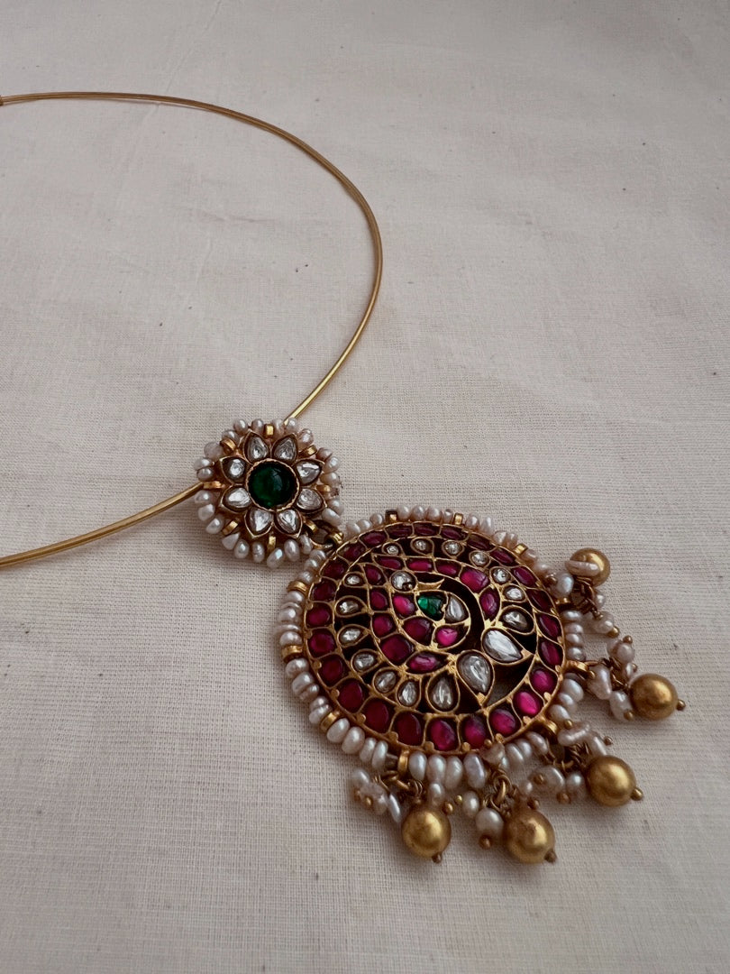 Kundan, ruby & emerald pendant with pearls and gold polish beads with hasli
