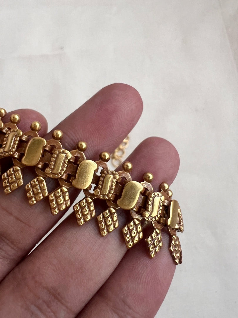 Antique gold polish necklace