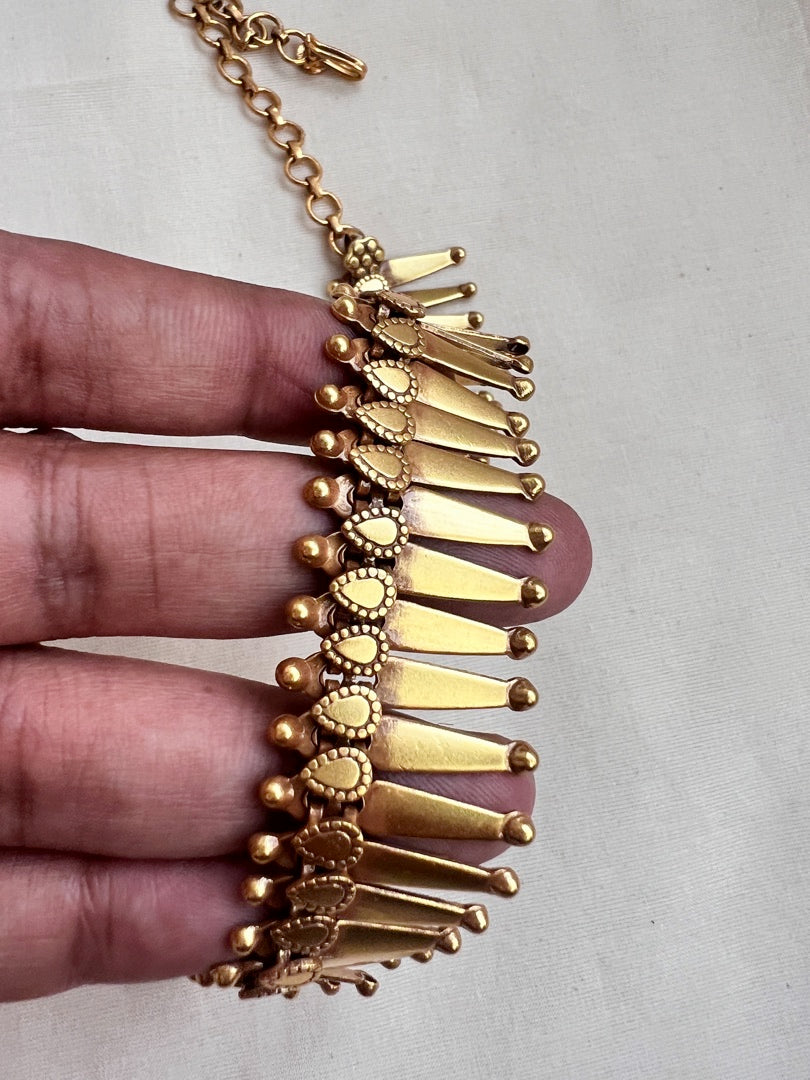 Antique gold polish necklace