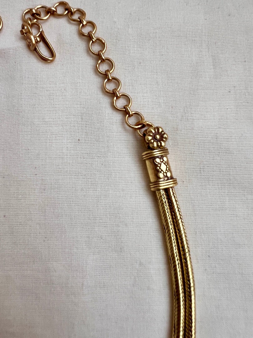 Antique gold polish necklace