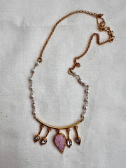Gold polish kundan & rose quartz pendant with pearl and gold chain