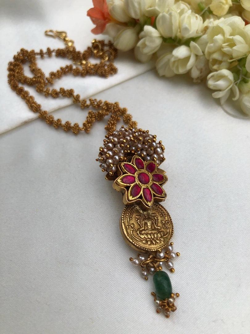Kasu ruby kundan with antique style pendant & Tussi chain-Silver Neckpiece-pl-House of Taamara