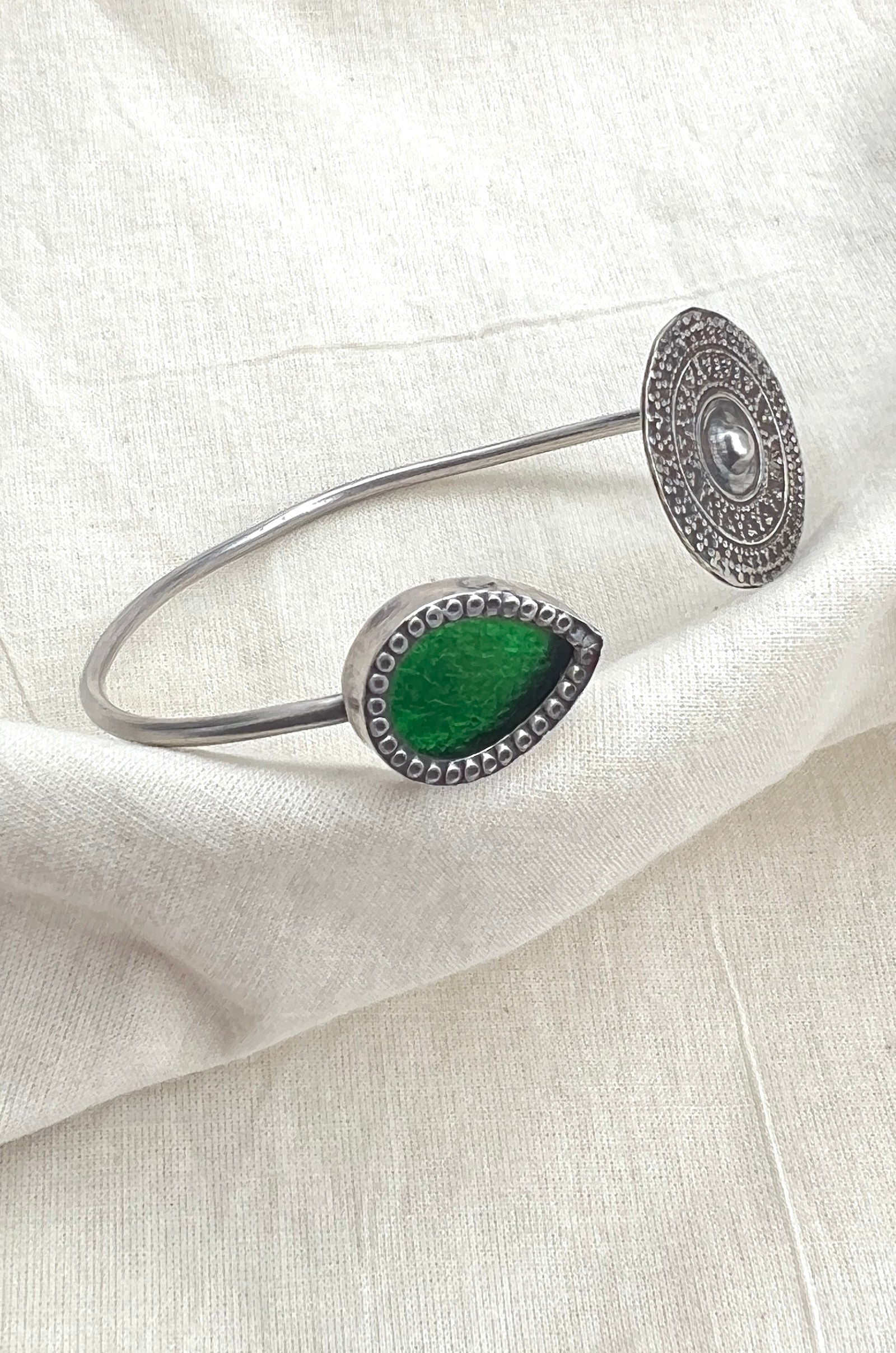 Stamp Circle With Green Drop-Silver Bracelet-EZ-House of Taamara