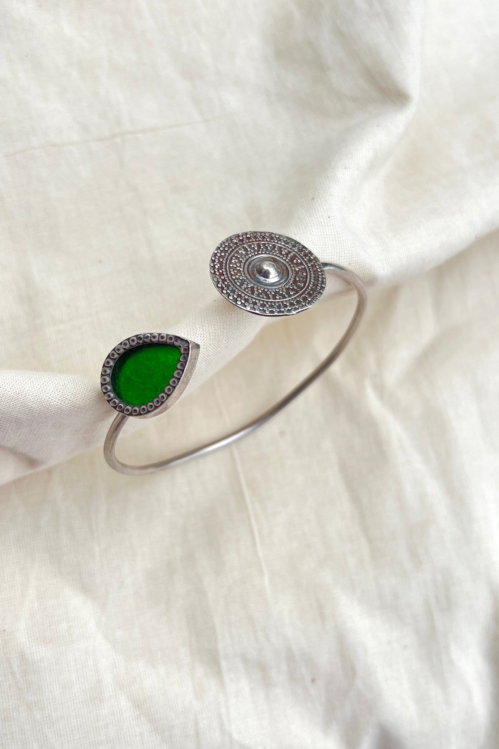 Stamp Circle With Green Drop-Silver Bracelet-EZ-House of Taamara