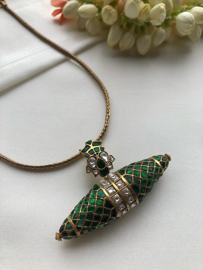 Tai tai green pendant with antique polish chain-Silver Neckpiece-PL-House of Taamara