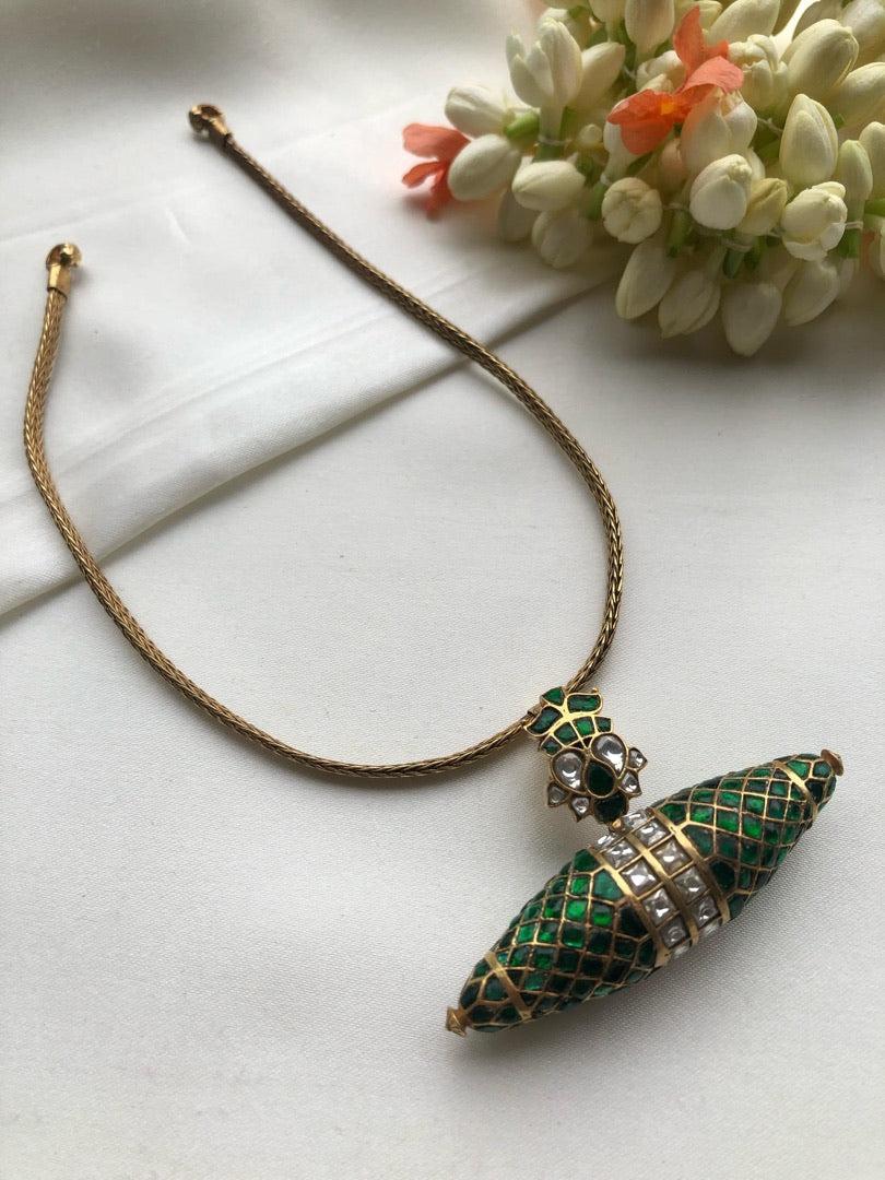 Tai tai green pendant with antique polish chain-Silver Neckpiece-PL-House of Taamara